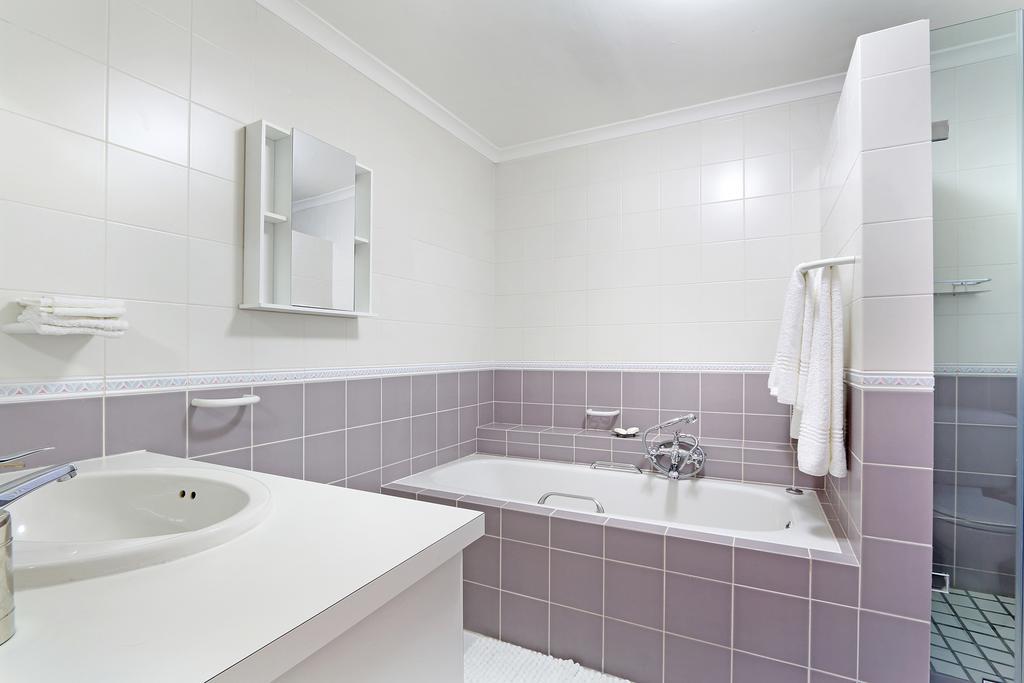 Camps Bay Beach Apartment เคปทาวน์ ภายนอก รูปภาพ